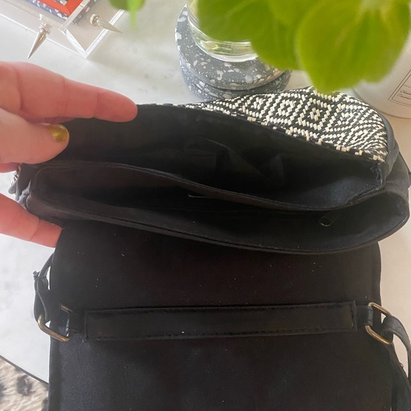 Mossimo Ikat Crossbody - Picture 5 of 5